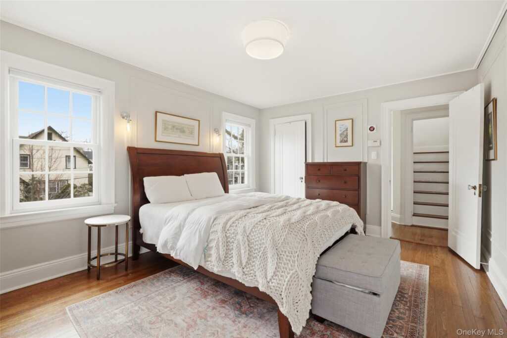 22 Brookdale Place, Rye, NY 10580 - Photo 12 of 28