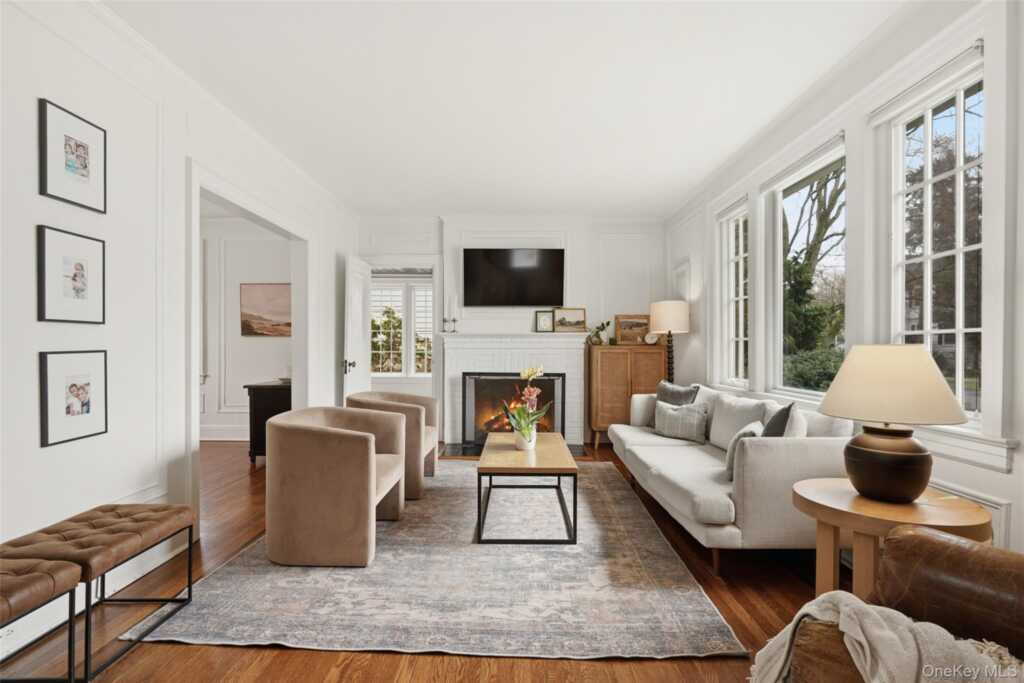 22 Brookdale Place, Rye, NY 10580 - Photo 3 of 28