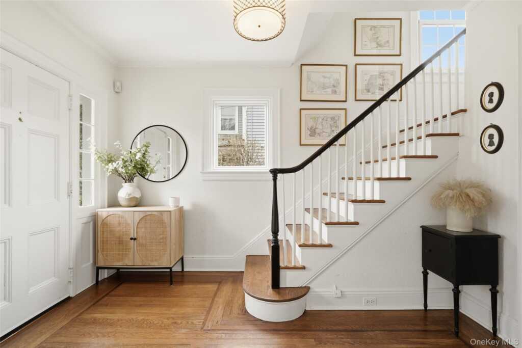 22 Brookdale Place, Rye, NY 10580 - Photo 8 of 28