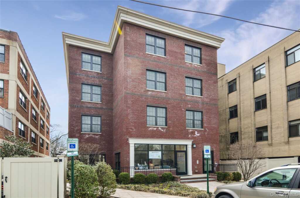 30 Elm Place, Unit #2A, Rye, NY 10580 - Photo 12 of 12