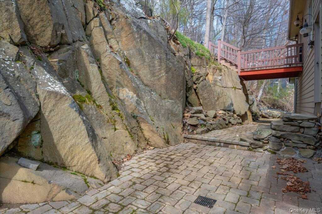 914 Route 9W, Nyack, NY 10960 - Photo 11 of 43