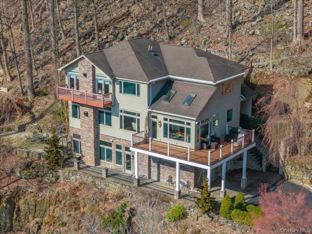 914 Route 9W, Nyack, NY 10960 - Photo 4 of 43