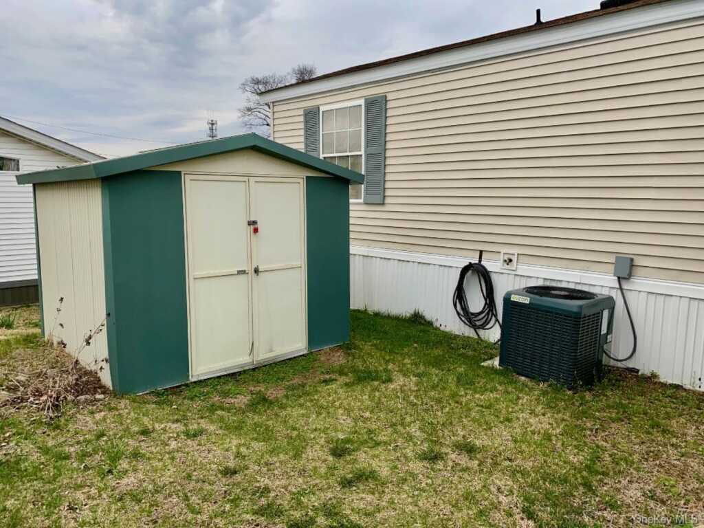 31 N Mountainview MHP, Stony Point, NY 10980 - Photo 19 of 22