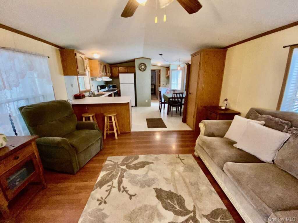 31 N Mountainview MHP, Stony Point, NY 10980 - Photo 8 of 22