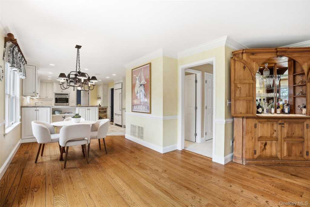 4 Ellis Court, Rye, NY 10580 - Photo 12 of 34