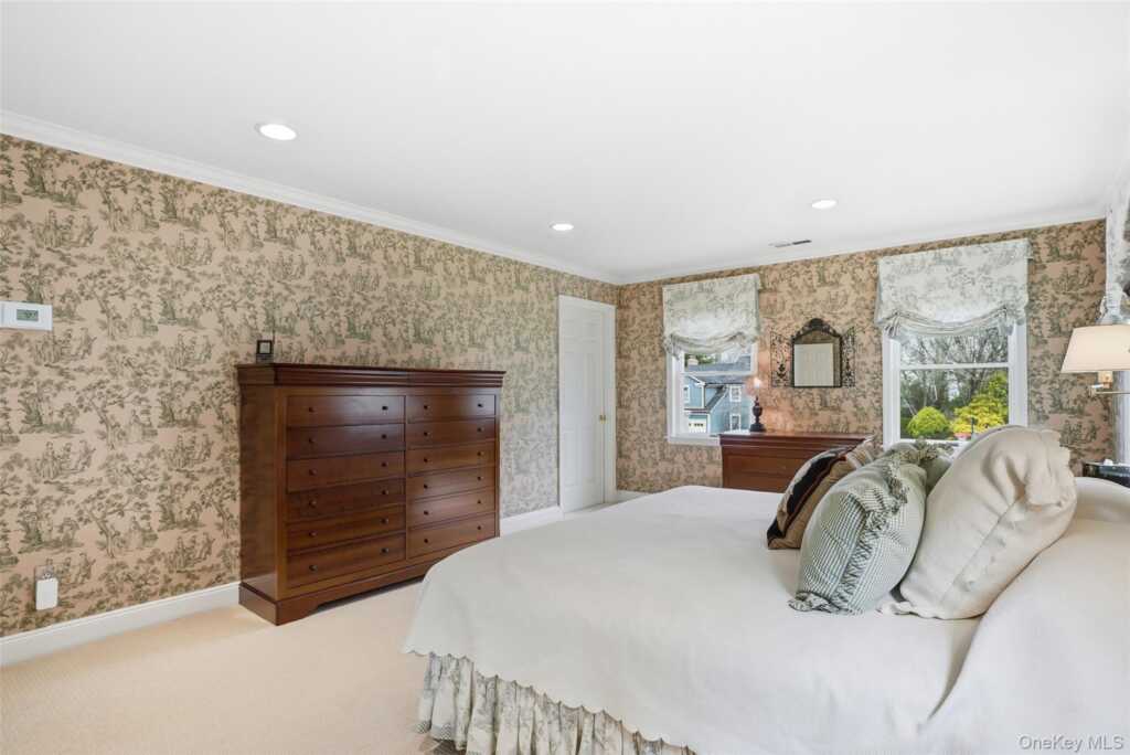 4 Ellis Court, Rye, NY 10580 - Photo 19 of 34