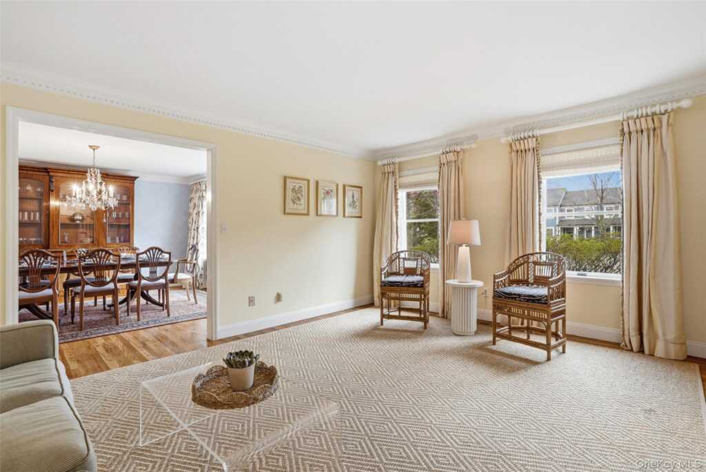 4 Ellis Court, Rye, NY 10580 - Photo 7 of 34