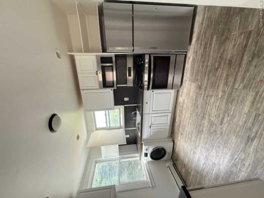 72 Chauncey Avenue, New Rochelle, NY 10801 - Photo 11 of 14