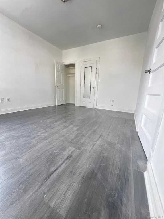 72 Chauncey Avenue, New Rochelle, NY 10801 - Photo 3 of 7