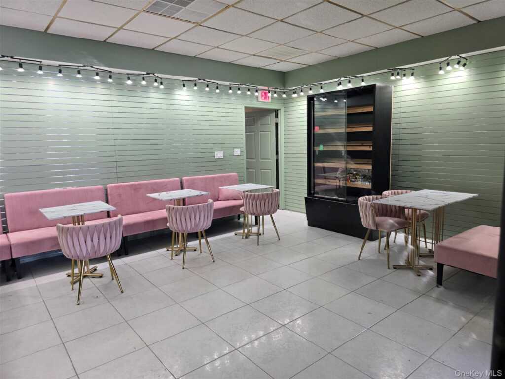 46 East Central Avenue, Pearl River, NY 10965 - Photo 13 of 40