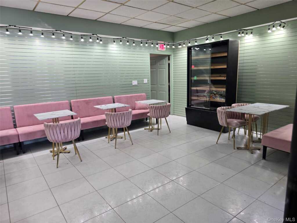 46 East Central Avenue, Pearl River, NY 10965 - Photo 15 of 40