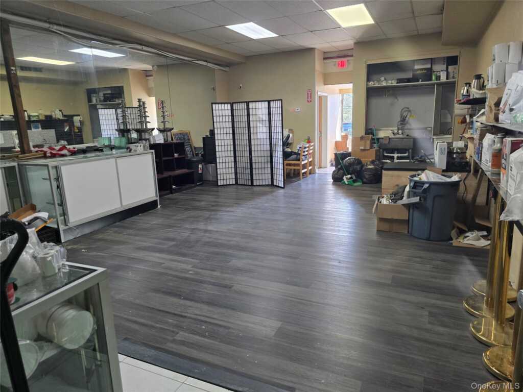 46 East Central Avenue, Pearl River, NY 10965 - Photo 34 of 40