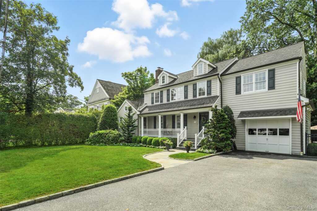 52 Intervale Place, Rye, NY 10580 - Photo 2 of 26