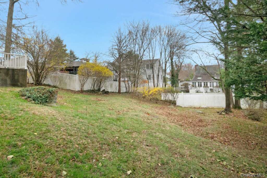 250 Fifth Street, Rye, NY 10543 - Photo 22 of 27