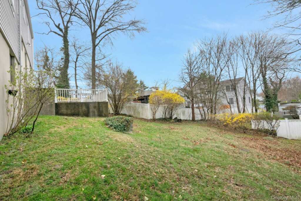 250 Fifth Street, Rye, NY 10543 - Photo 23 of 27