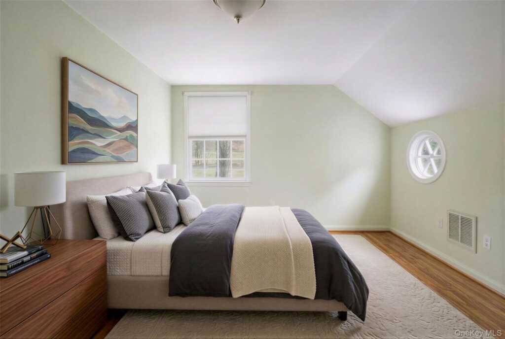 180 Wilmot Road, New Rochelle, NY 10804 - Photo 13 of 26