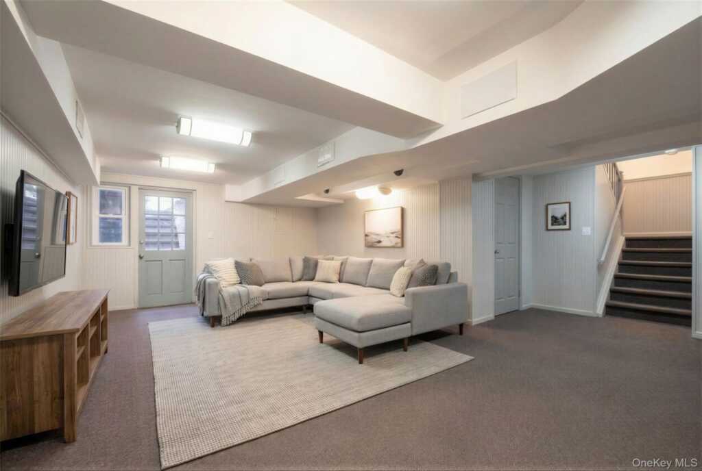 180 Wilmot Road, New Rochelle, NY 10804 - Photo 22 of 26