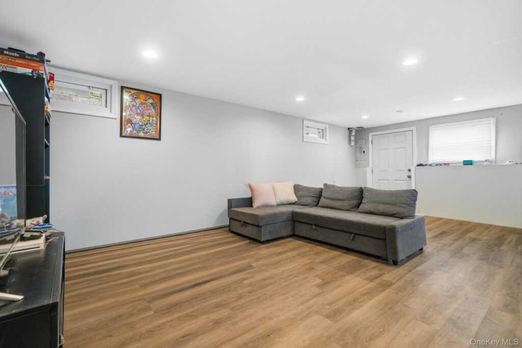 14 Dickinson Avenue, Nyack, NY 10960 - Photo 27 of 49