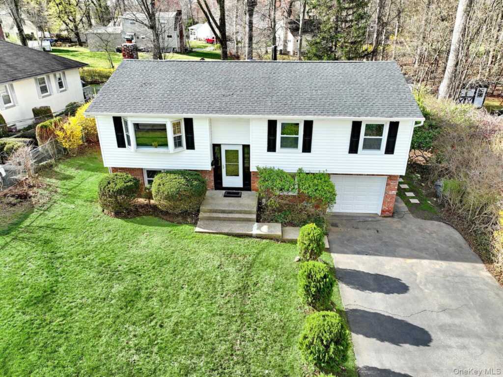 49 E Hall Avenue, New City, NY 10956 - Photo 25 of 42