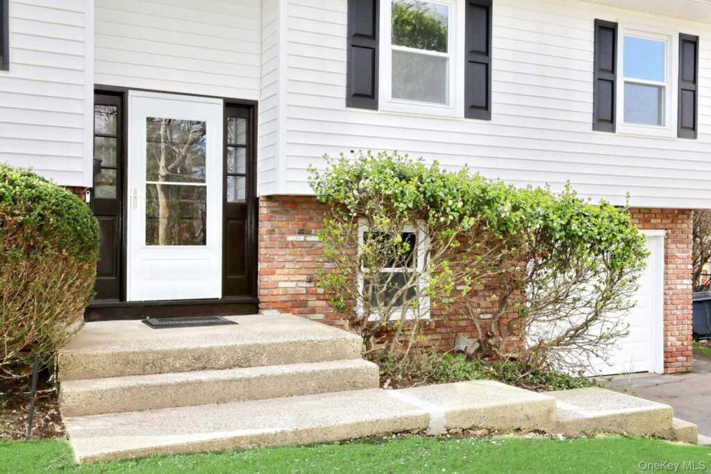 49 E Hall Avenue, New City, NY 10956 - Photo 3 of 42