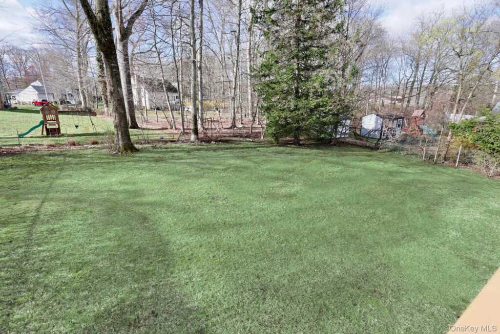 49 E Hall Avenue, New City, NY 10956 - Photo 34 of 42