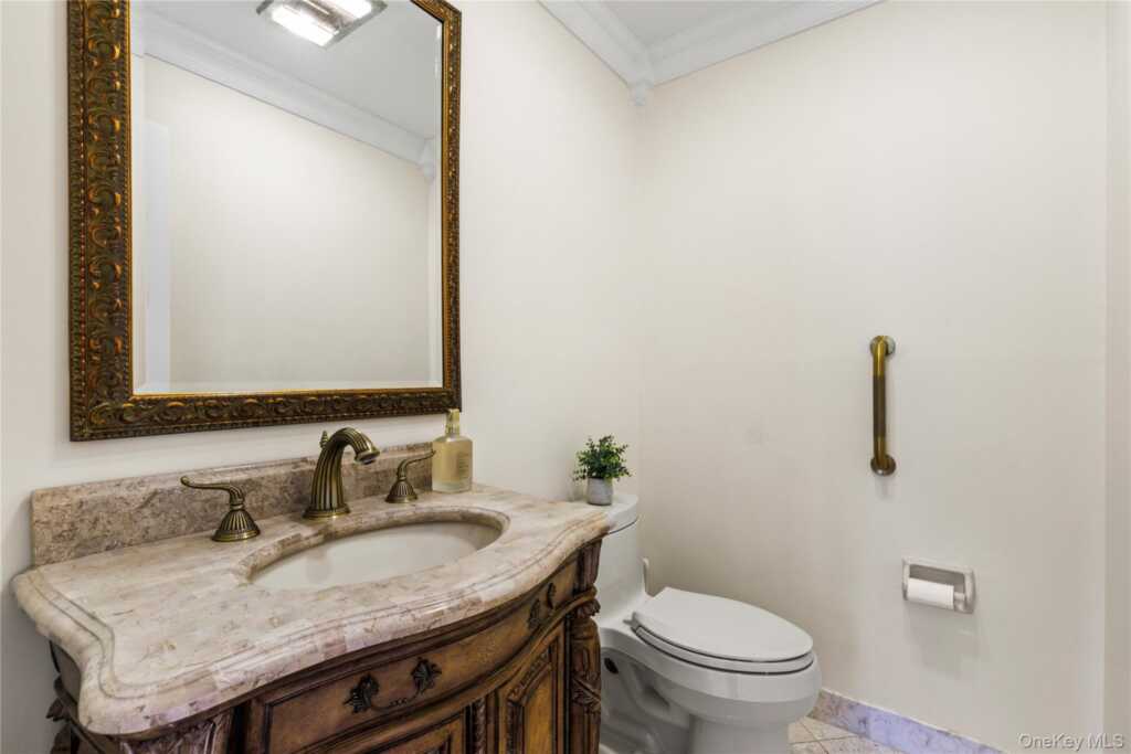 14 Loewen Court, Rye, NY 10580 - Photo 10 of 26