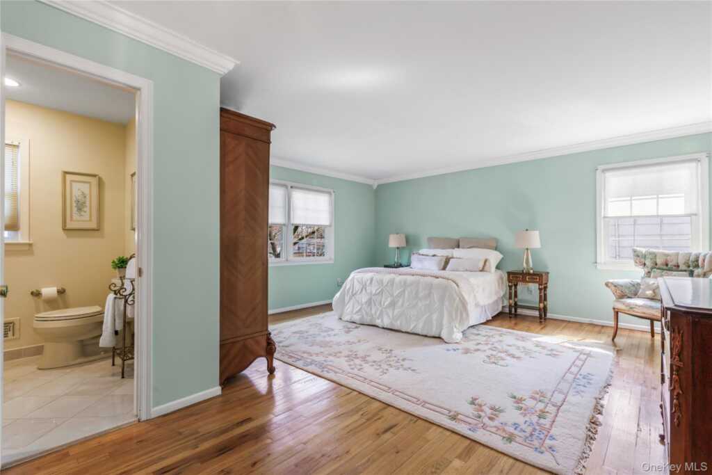 14 Loewen Court, Rye, NY 10580 - Photo 11 of 26