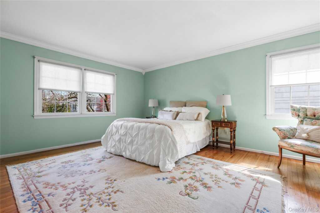 14 Loewen Court, Rye, NY 10580 - Photo 12 of 26