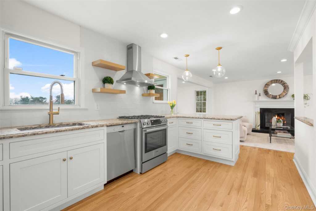 1127 Jensen Avenue, Rye, NY 10543 - Photo 12 of 48