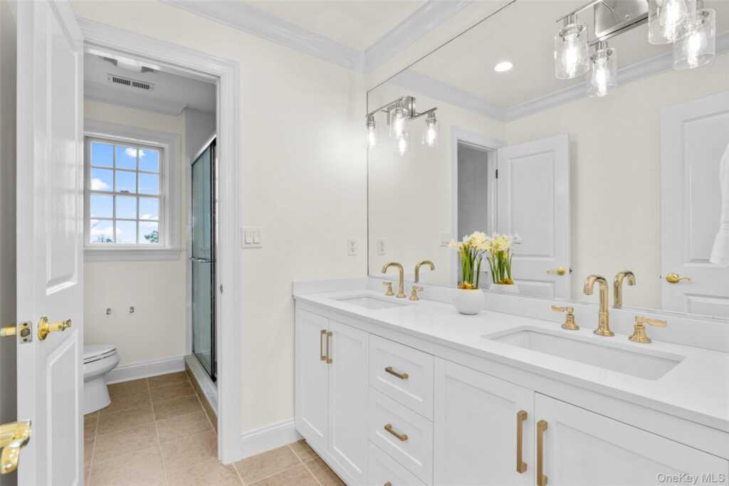 1127 Jensen Avenue, Rye, NY 10543 - Photo 21 of 48