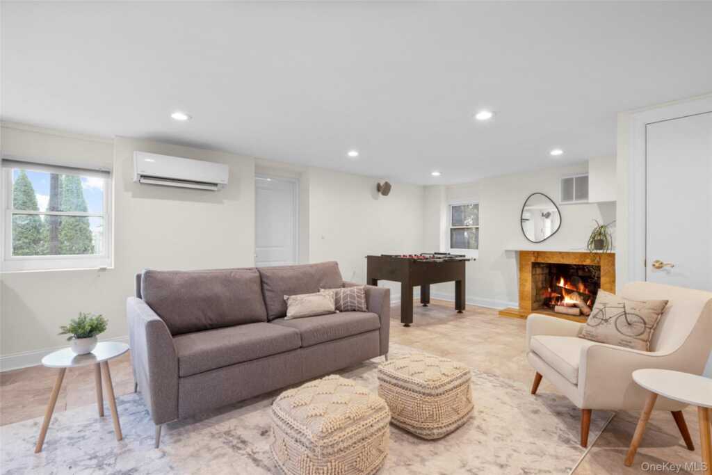 1127 Jensen Avenue, Rye, NY 10543 - Photo 27 of 48