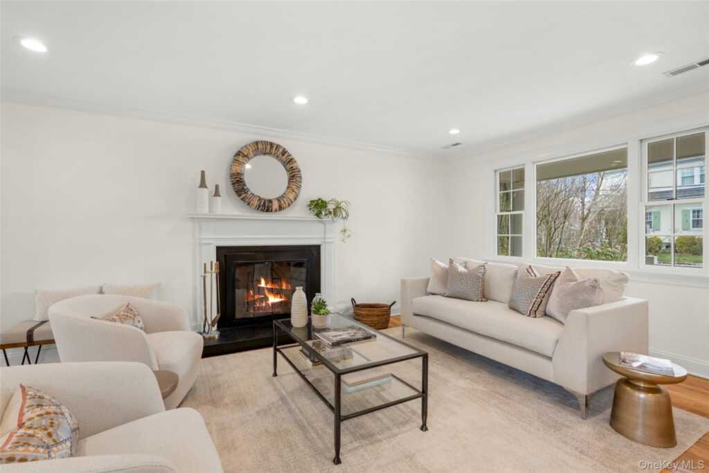 1127 Jensen Avenue, Rye, NY 10543 - Photo 8 of 48