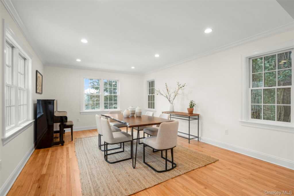 1127 Jensen Avenue, Rye, NY 10543 - Photo 9 of 48