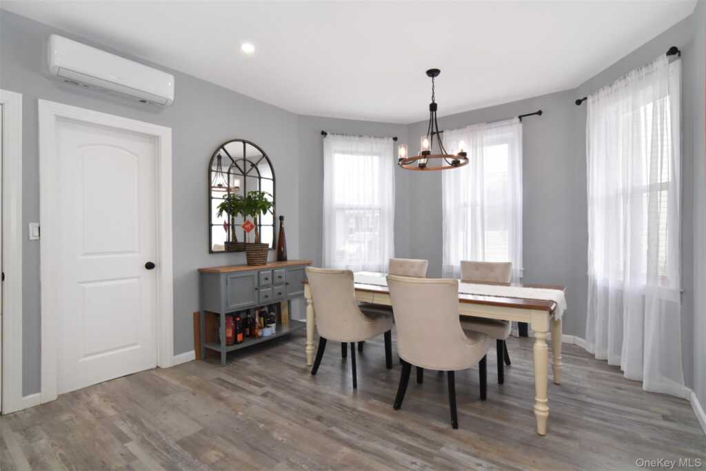 16 Badeau Place, New Rochelle, NY 10801 - Photo 7 of 27