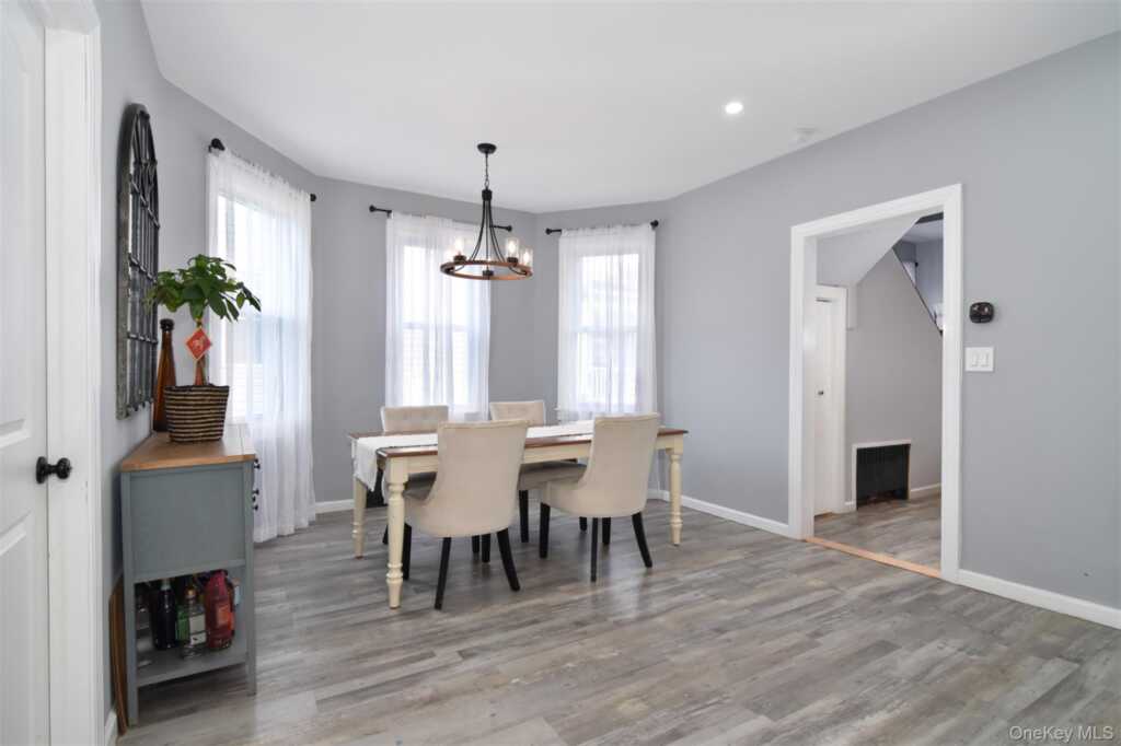 16 Badeau Place, New Rochelle, NY 10801 - Photo 8 of 27