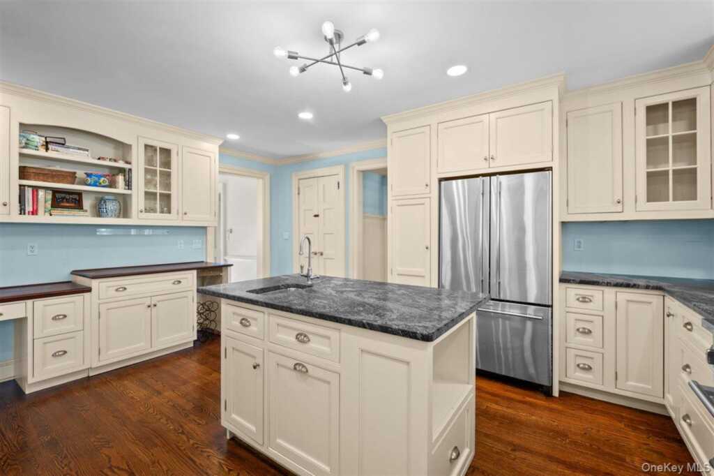 525 Milton Road, Rye, NY 10580 - Photo 16 of 45