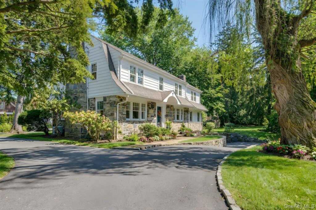 525 Milton Road, Rye, NY 10580 - Photo 2 of 45