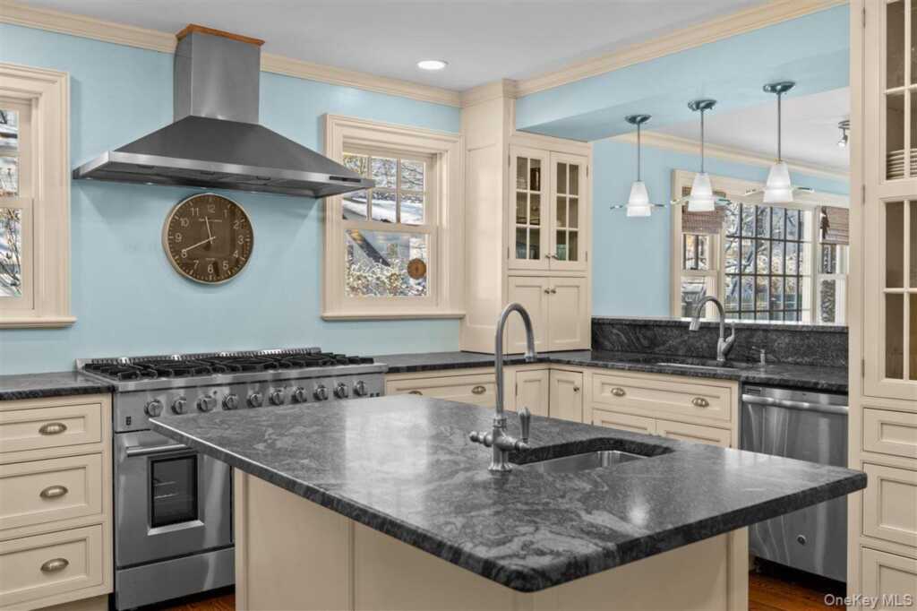 525 Milton Road, Rye, NY 10580 - Photo 43 of 45