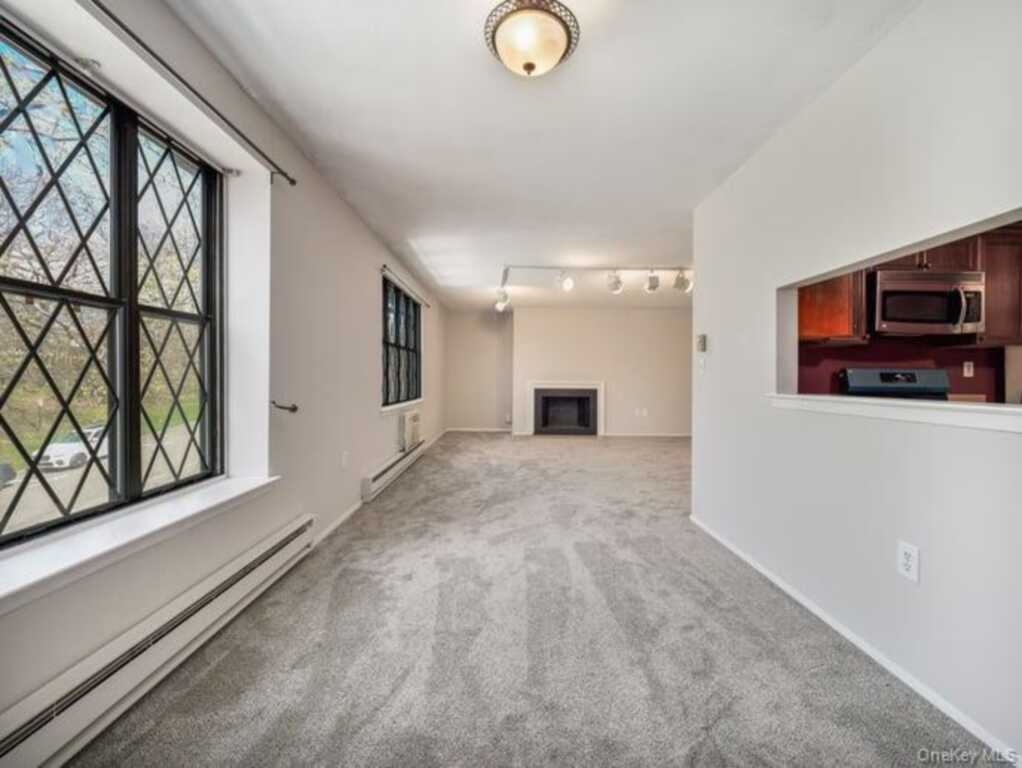 391 Sierra Vista Lane, Valley Cottage, NY 10989 - Photo 10 of 30