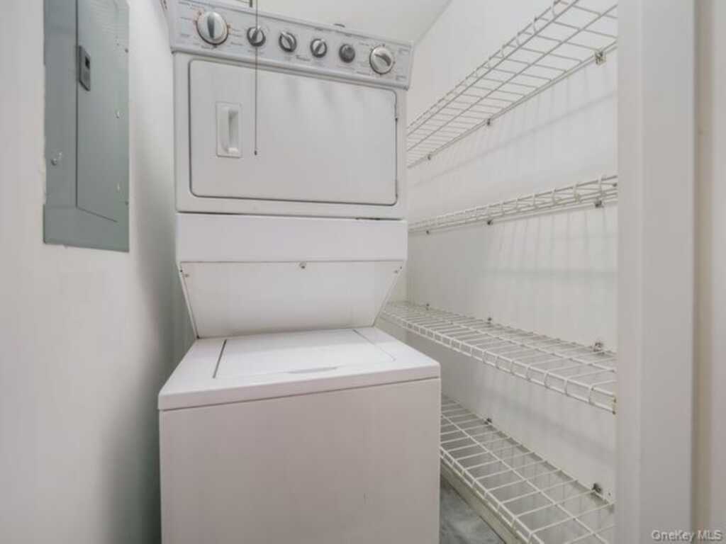 391 Sierra Vista Lane, Valley Cottage, NY 10989 - Photo 22 of 30