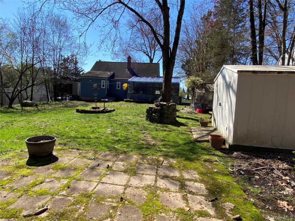 315 Manor Boulevard, Pearl River, NY 10965 - Photo 25 of 33