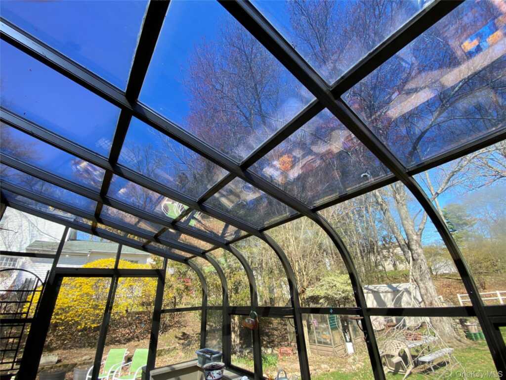 315 Manor Boulevard, Pearl River, NY 10965 - Photo 31 of 33