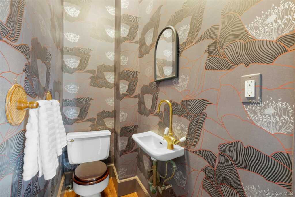 9 Forest Place, New Rochelle, NY 10804 - Photo 15 of 47