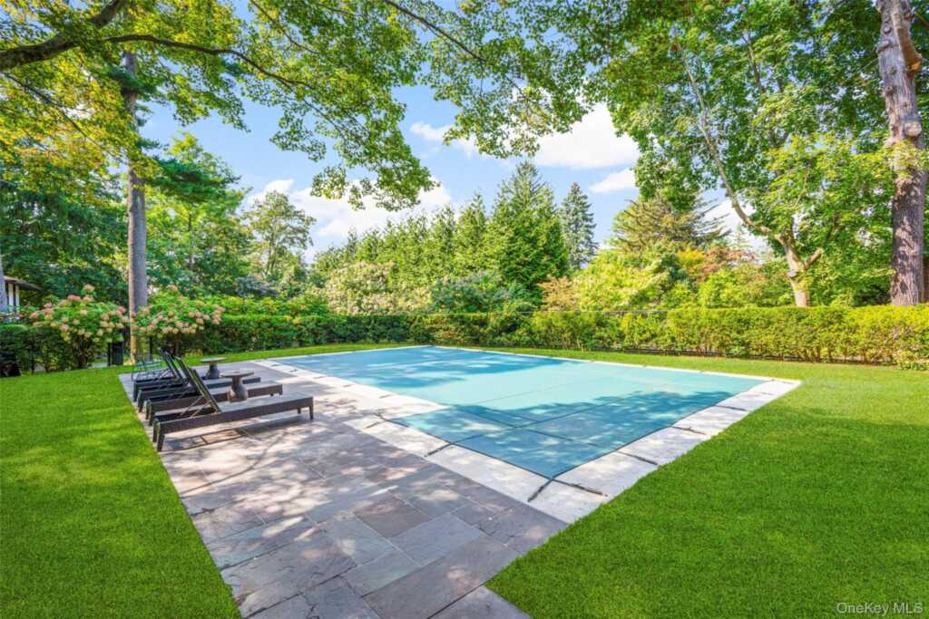 9 Forest Place, New Rochelle, NY 10804 - Photo 2 of 47