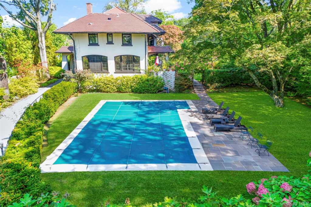 9 Forest Place, New Rochelle, NY 10804 - Photo 36 of 47