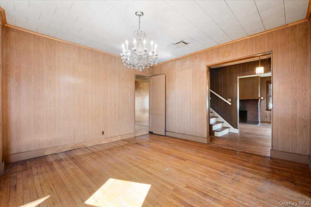 18 Faneuil Place, New Rochelle, NY 10801 - Photo 10 of 40