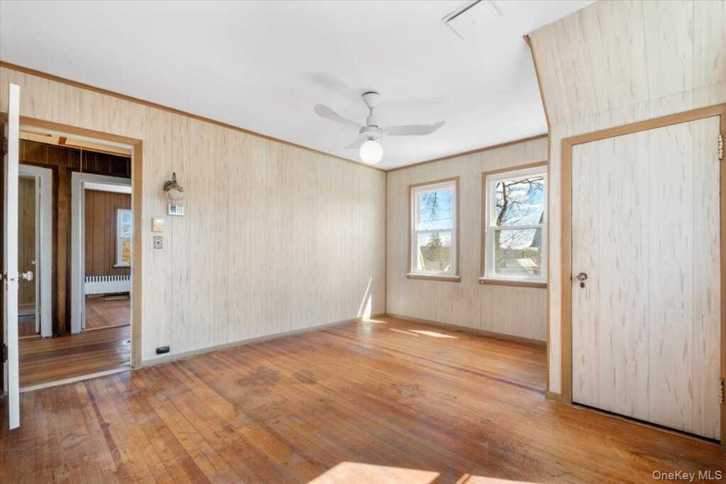 18 Faneuil Place, New Rochelle, NY 10801 - Photo 17 of 40