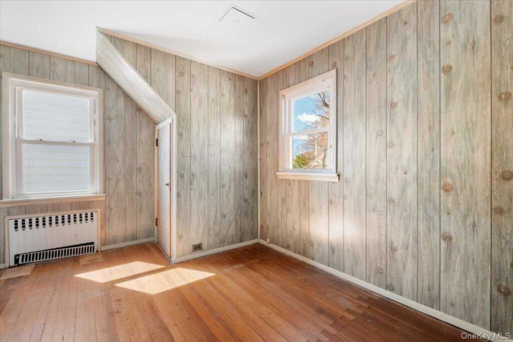 18 Faneuil Place, New Rochelle, NY 10801 - Photo 27 of 40