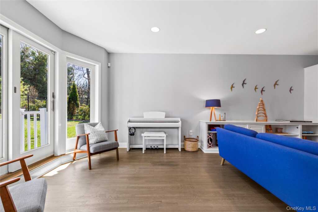 947 Shore Acres Drive, Rye, NY 10543 - Photo 15 of 44