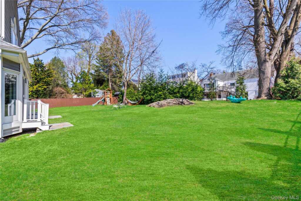 947 Shore Acres Drive, Rye, NY 10543 - Photo 36 of 44